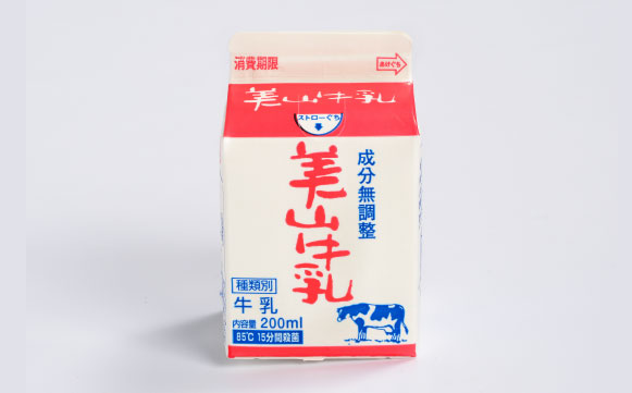 写真：美山牛乳 紙パック