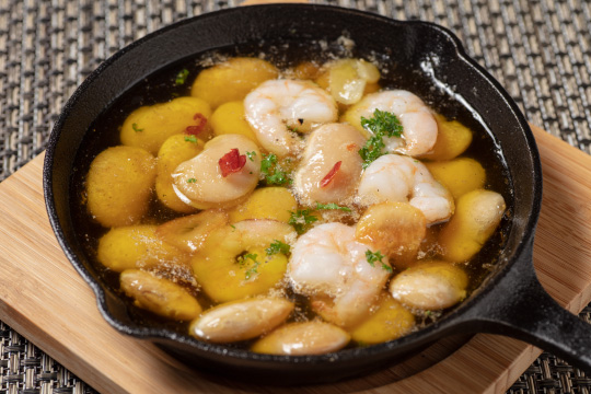 写真：白花豆のアヒージョ