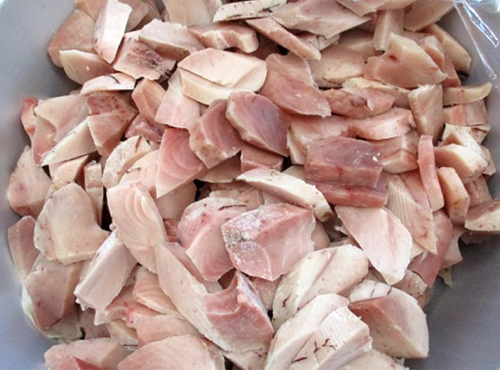 写真:タレかつのマグロは、三崎港で水揚げされたもの