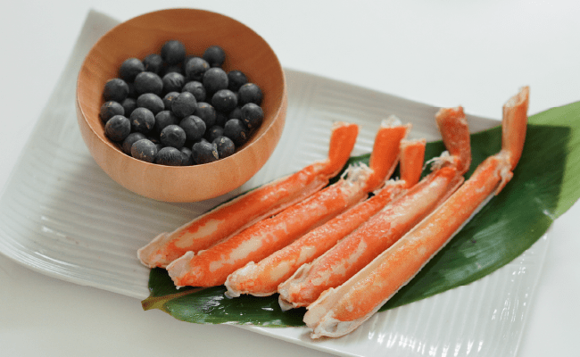 画像:丹波黒大豆とベニズワイガニ