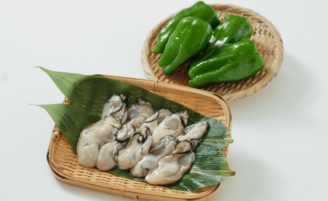 画像:牡蠣とピーマン