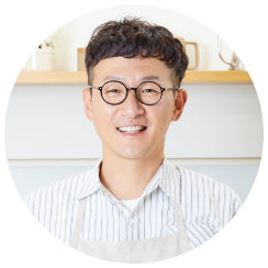 馬場裕之さん（お笑いトリオ ロバート）