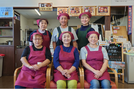 浜のかあさんたち