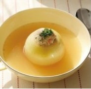 丸ごとたまねぎの肉詰めスープ煮