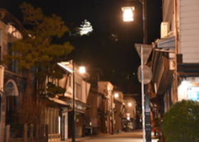 無電柱化実施地区からみる郡上八幡城