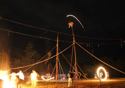 周防祖生の柱松行事