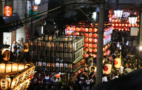 鹿島神社の例大祭 神輿と山車がぶつかり合う「もみあい」