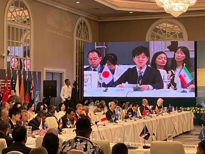 State Minister Suzuki delivers a speech at the Plenary Session 