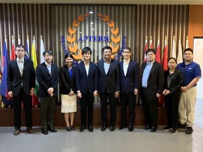 アプター事務局長との会談