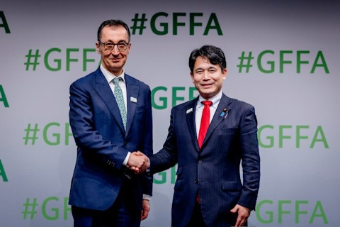 滝波農林水産副大臣　ハンドシェイク