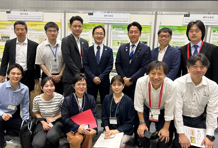 パネル展示大臣３