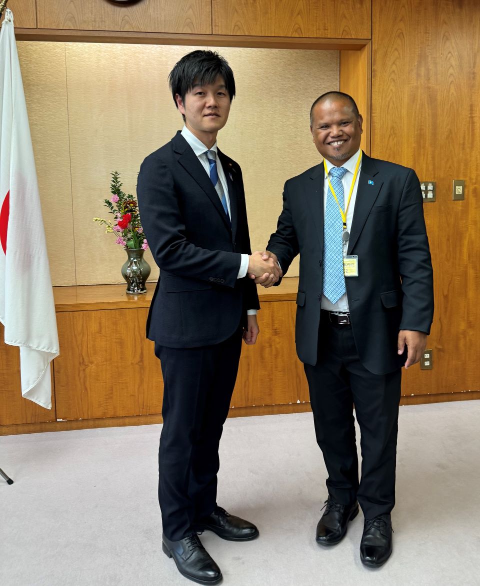 スティーブン・ビクトル大臣による鈴木憲和農林水産副大臣への表敬