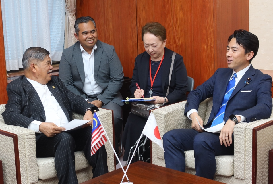 モハマド・サブ・マレーシア農業・食料安全保障大臣と会談