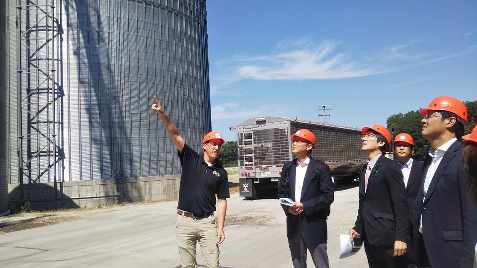 穀物集出荷施設の視察