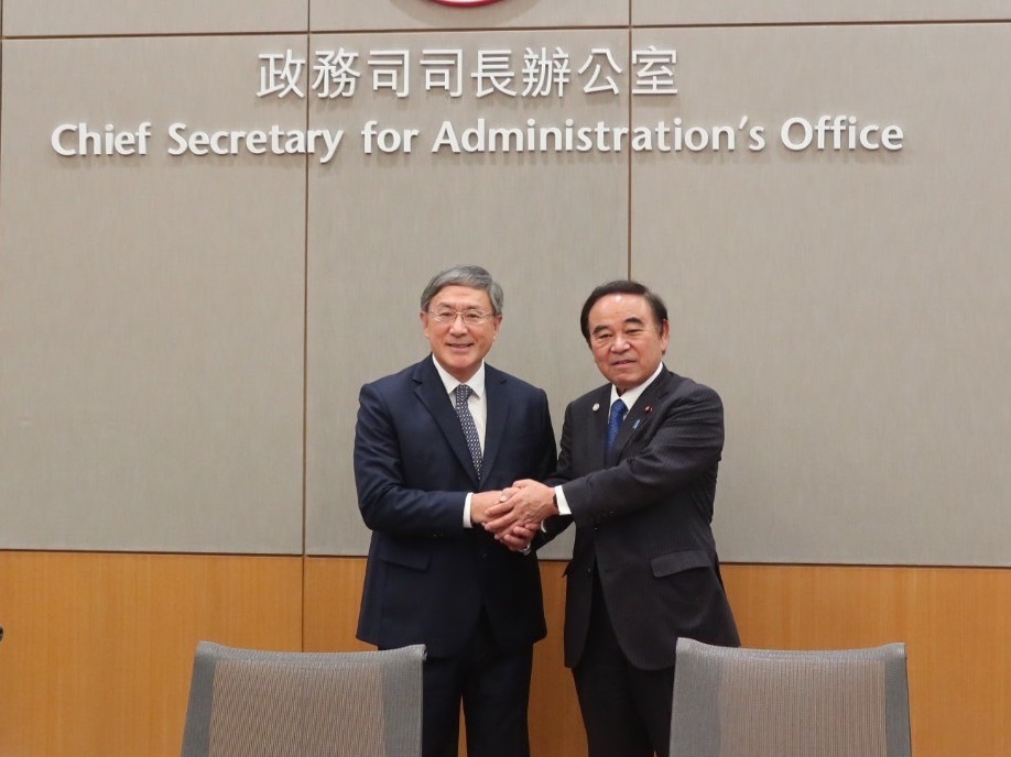 香港特別行政区政務長官代理との会談