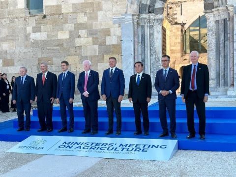 G7農業大臣会合集合写真