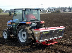 ライムソワーでの散布風景画像