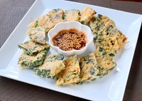 岩手生まれ、寒締めホウレンソウとねぎのチヂミ