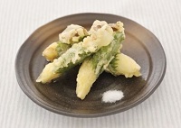 エリンギのしそ巻き天ぷら