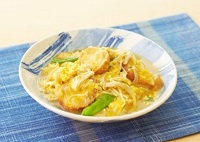 えのきと新玉ねぎ、仙台麩の卵とじ