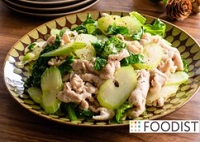 豚小間とセルリーの塩だれ炒め