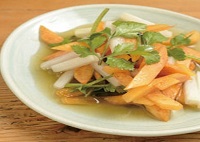 柿と大根のタイ風なます