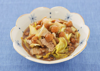 なめこ、キャベツ、豚肉のあっさり煮