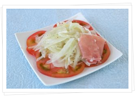 タマネギとトマトのフレッシュサラダ