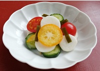 金柑風味の五色漬け