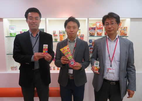 カゴメ本社にて集合写真