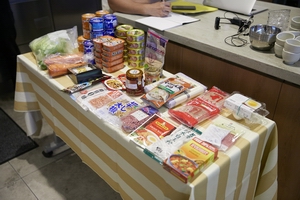 缶切り部で使う食材