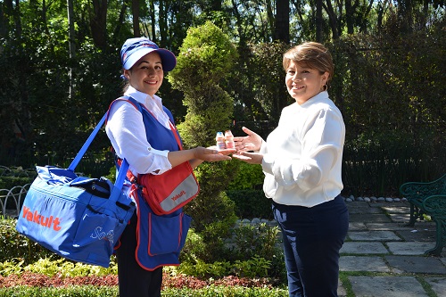 ヤクルトレディー