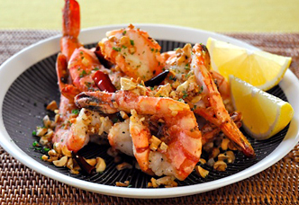 殻ごと食す 海老のガーリック炒め