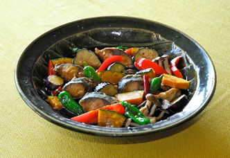 カレー風味がポイント 野菜と青魚の南蛮漬け