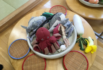 ぬいぐるみの魚介類の盛り合わせ