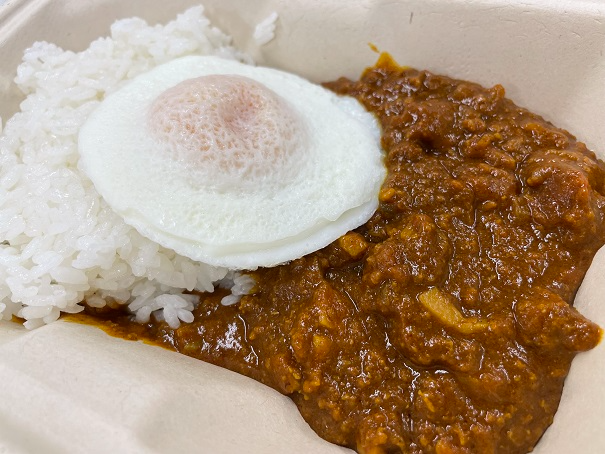 チャリティランチキーマカレー