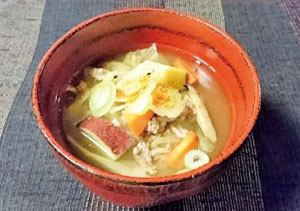 万能「おかず味噌汁」（写真）