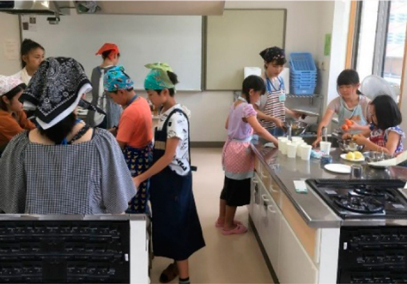 子供会での料理教室の様子