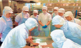 スタッフミーティングは愛情のスパイス!