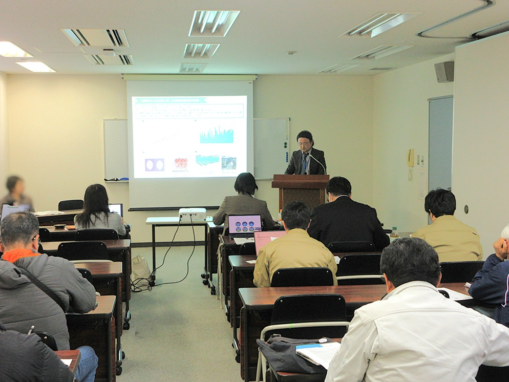 武笠総括からＪ-クレジット制度や見える化ラベルについて説明