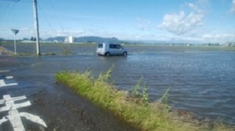 大雨による農道への浸水(平成29年10月)