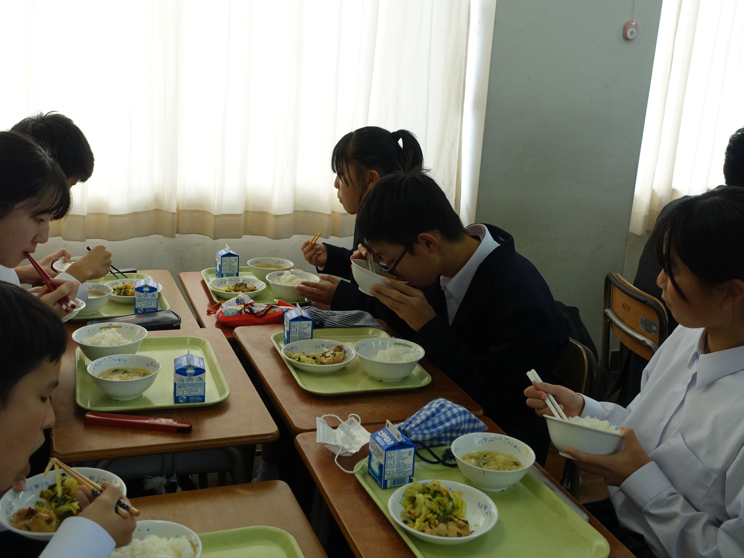 峰山中学_給食01