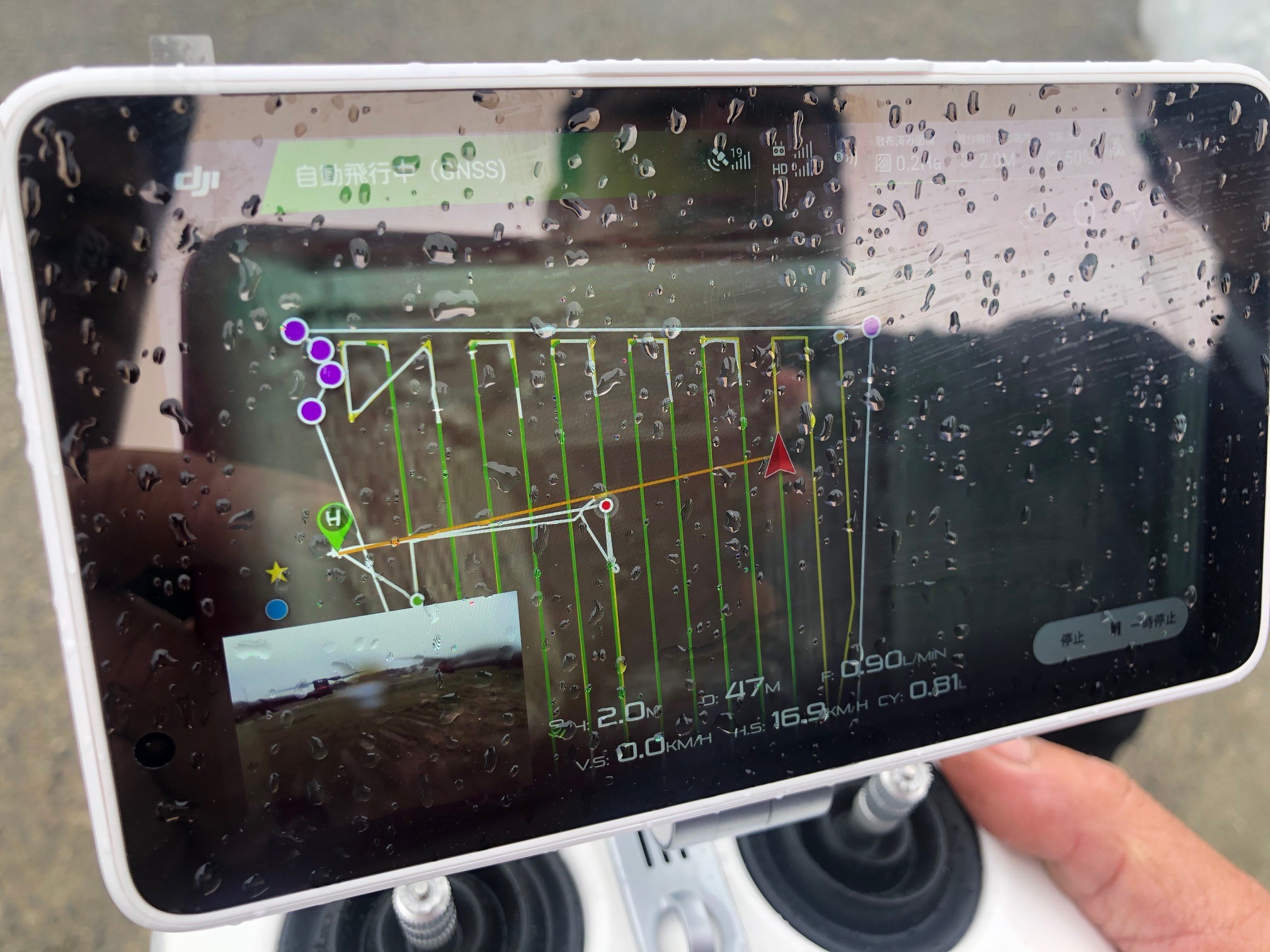 ドローンコントローラーのモニター