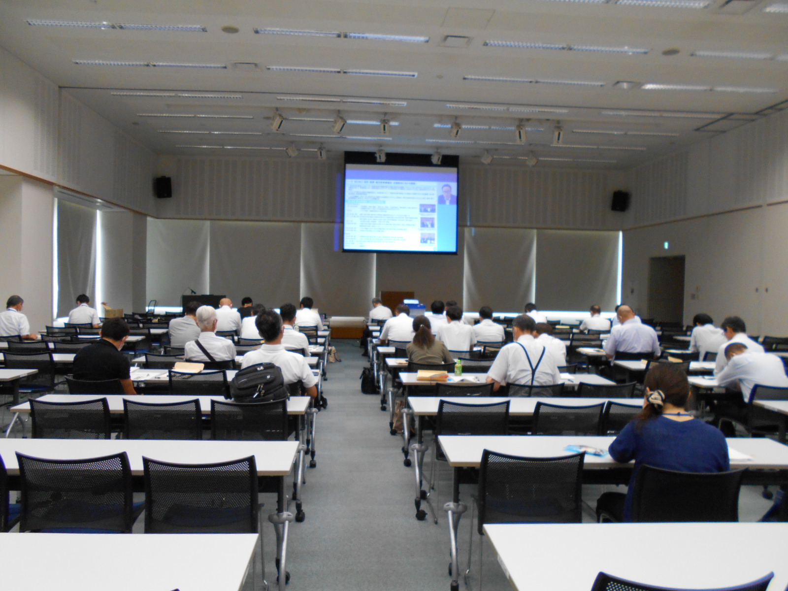 今後は、こうしたWEB形式での会議開催が増加