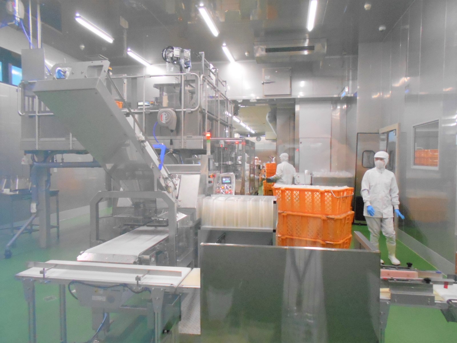 加工ラインは全て機械化