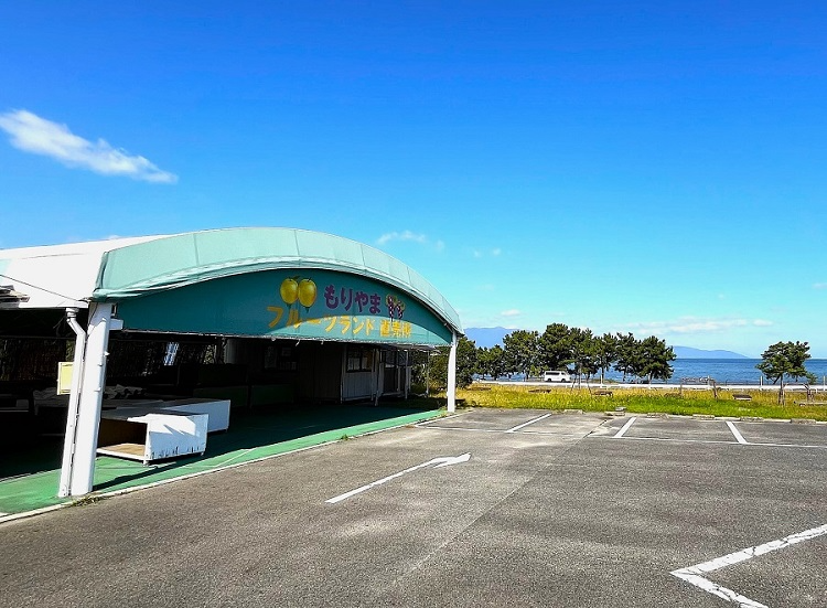 琵琶湖を臨んで