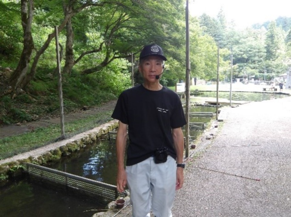 醒井養鱒場の桑村場長