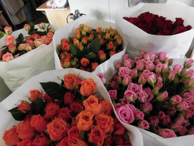 赤いバラのブーケ