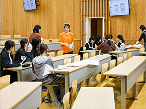 山形県立米沢栄養大学のみどりの食料システム戦略に関する取組方針検討会に参加しました。