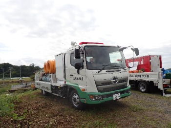 ポンプ車の展示